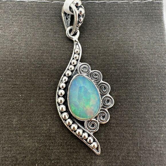NWT Faceted 10x14mm OPAL pendant in solid sterling silver! - Picture 5 of 14